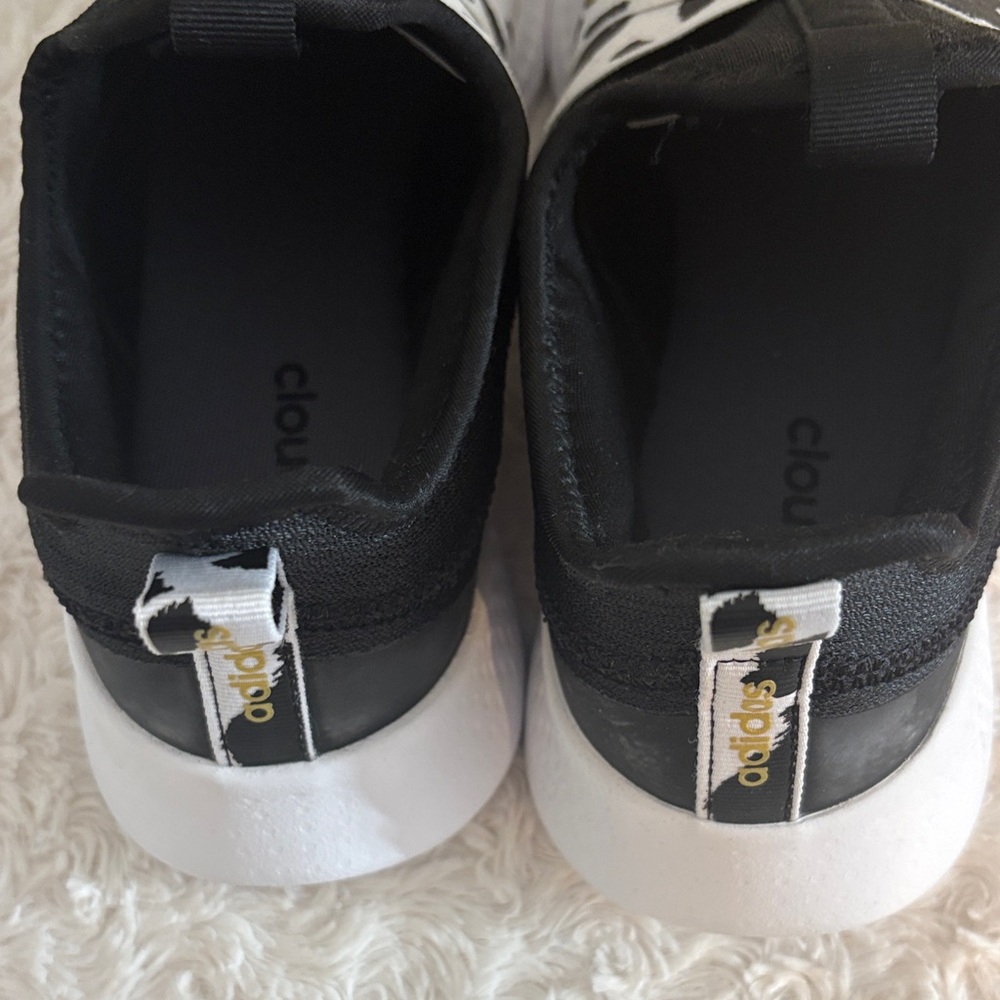Adidas Women's Cloud Foam Comfort Cow Print Shoes - Picture 2 of 3